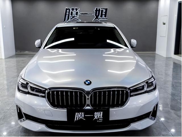 BMW宝马全车贴膜多少钱？贴隐形车衣好，还是贴改色膜好？