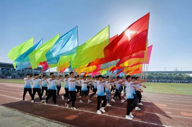 四川省首家减免三年杂费的院校！这里都是你理想中的样子