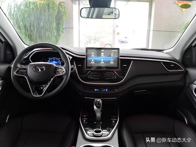 不输本田发动机的动力，2.7米轴距的自动挡SUV，东南DX7