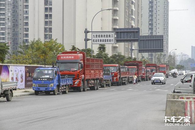 价格战打疯了！5折能买顶配牵引车？