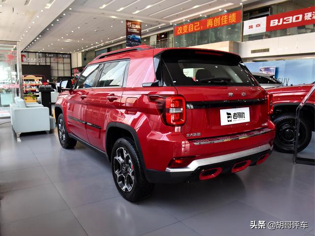 价格不贵的方盒子SUV，四缸+6AT空间不错，实拍北京BJ30