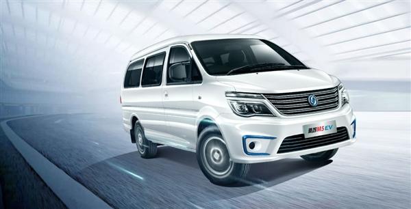 12.99万起 东风风行菱智M5EV上市 纯电动7座MPV 续航353km