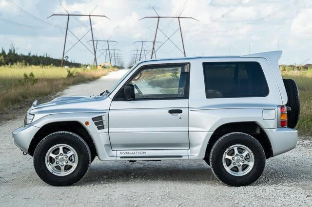 5.2万美元就能买限量500台的EVO？1997年三菱Pajero Evolution