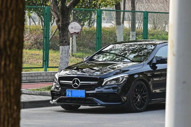 预算40万换跑车，因颜相遇，为缘相拥——二手奔驰CLA 45 AMG