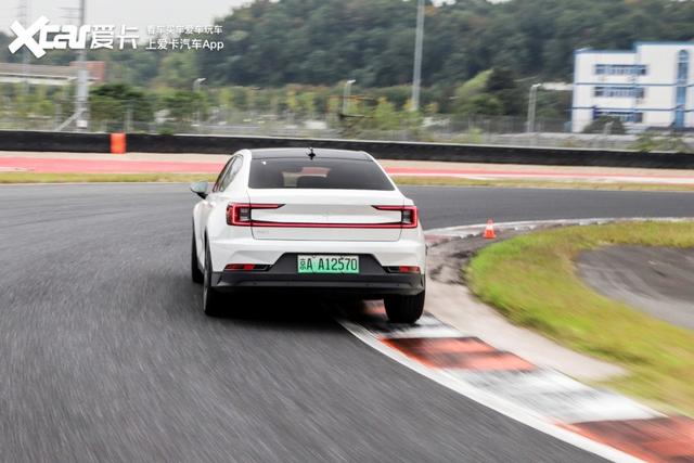 天生的性能优越感 赛道试Polestar极星2